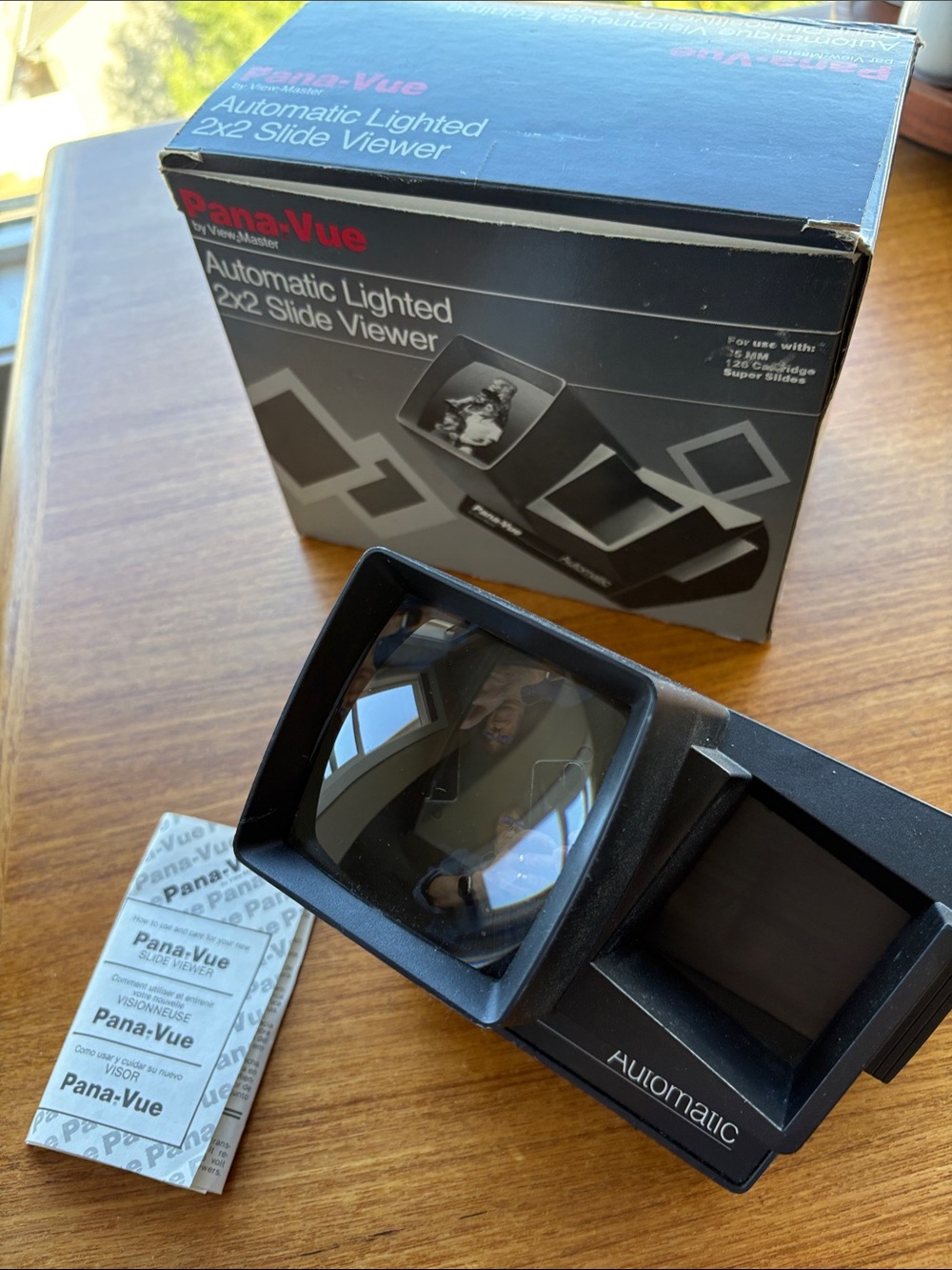 Pana-Vue Automatic Lighted 2x2 Slide Viewer